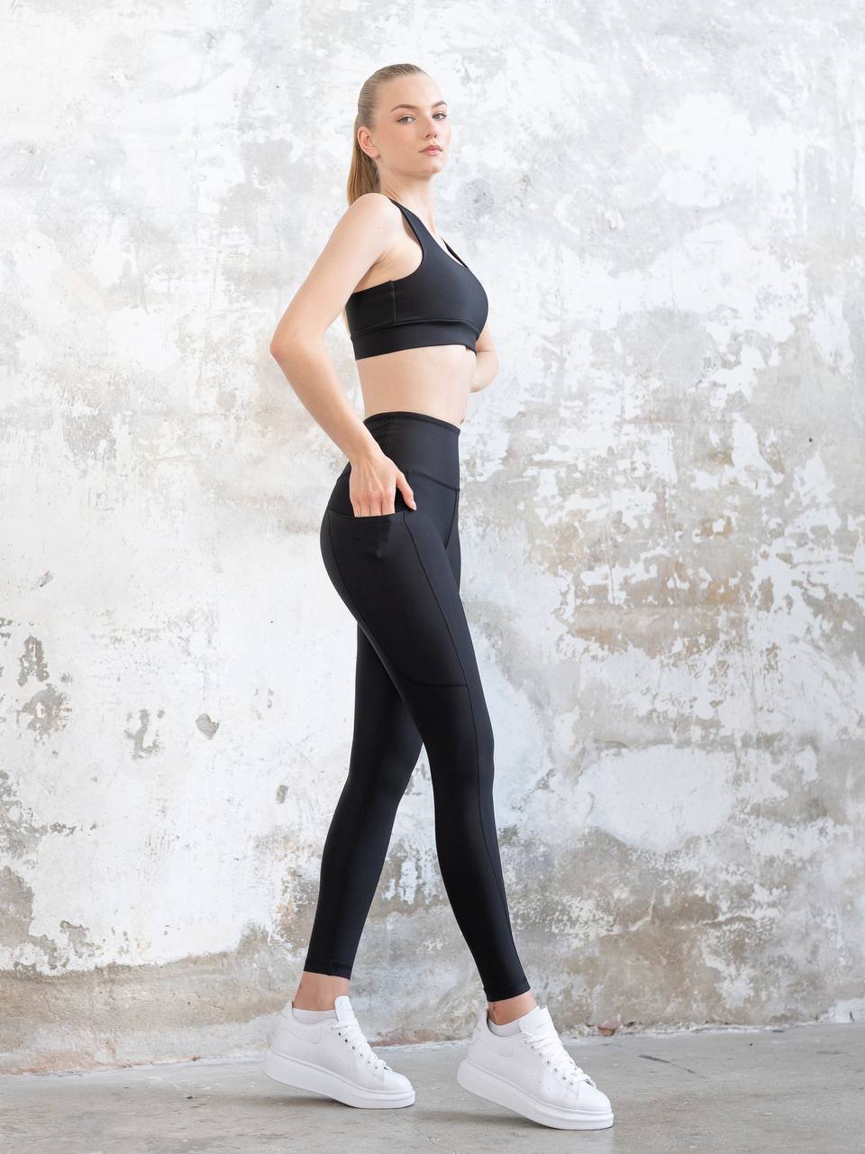 Pocket tight